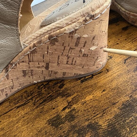 Born Wedge Sandal Womens Sz 9M Gold Pewter Leather Cork Rosette Boho Peasant - Picture 9 of 14